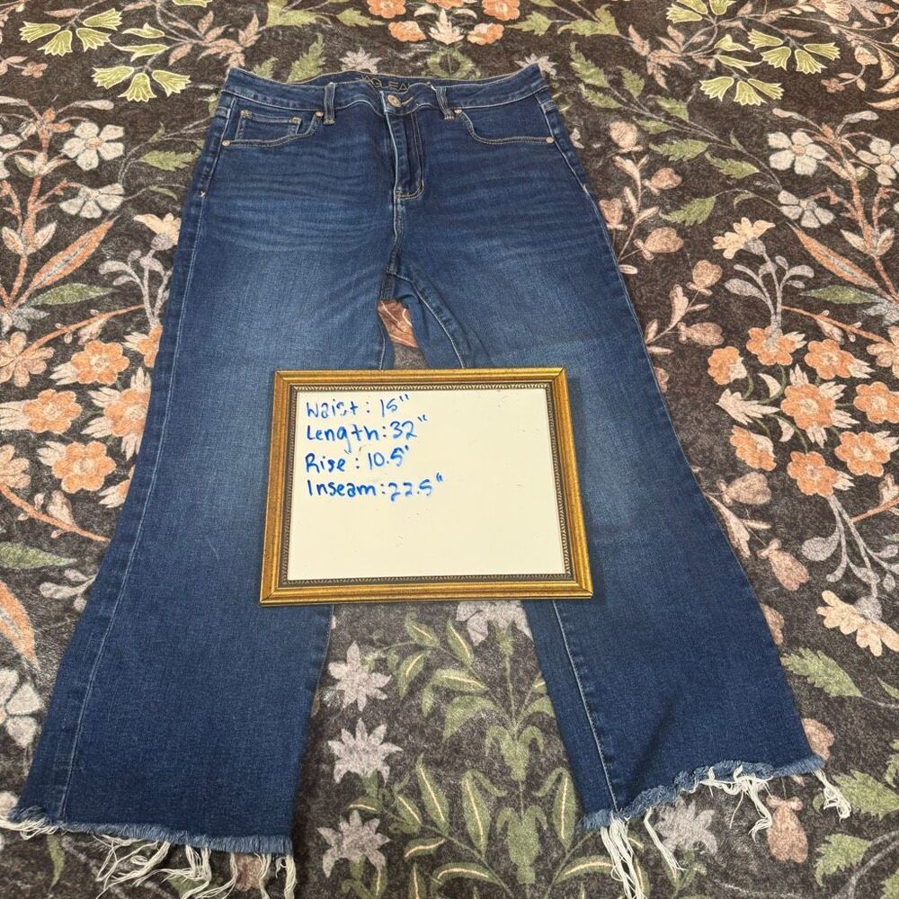 Jeans High Rise Boot Crop – Dark Wash | Frayed Hem | Size 10/30
